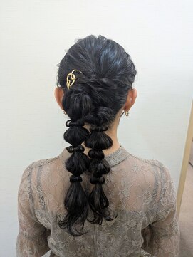 横濱ハイカラ美容院(haikara美容院) 列席・お呼ばれヘア　ツインポニー（あみおろし）