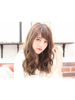 【JR八尾3分】髪や頭皮に優しい成分配合で、保湿力と発色が良さを保ちながら透明感あるスタイルが叶う！