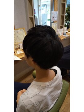 ブロッサム 東中野店 20代30代40代小顔ハンサムショートアッシュブルーブラック