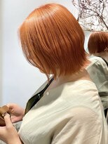 ラミエバイメルト 下北沢(lamie by melt)&nbsp;毛利/切りっぱなしボブ外はね 暖色カラー オレンジベージュ 艶感