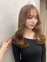 ハイトーンベージュ