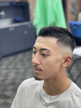 ケースタイル(K-style) スキンフェード クロップ