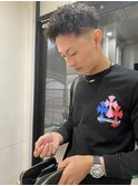 短髪パーマ