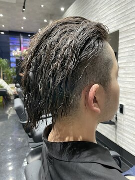 ミスタープラット(Mr.PLAT) ツイストパーマ