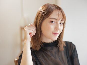 アルーア サルト 2(allure salto)の写真/グリッターボンド使用でさらつやストレートに！広がりやパサつきが気になる方には酸熱トリートメントも！