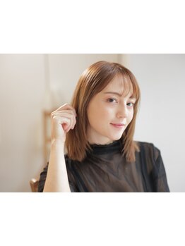 グリッターボンド使用でさらつやストレートに！広がりやパサつきが気になる方には酸熱トリートメントも！