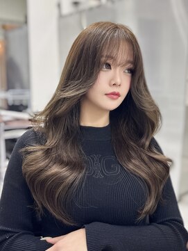 ロムーク 表参道(LOMKH) エクステを似合わせカットでフェミニンロング×メルティカラー