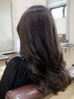 レガロヘアーデザイン(Regalo hair design)の写真/ナチュラルなストレート×ふんわりパーマの合わせ技【ストカール】がおススメ！自然で美しい仕上がりに★