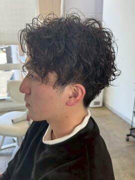 アトリーチェ 昭和店(ATTRICE) 甲府昭和町波巻きパーマツイストスパイラルパーマセンターパート