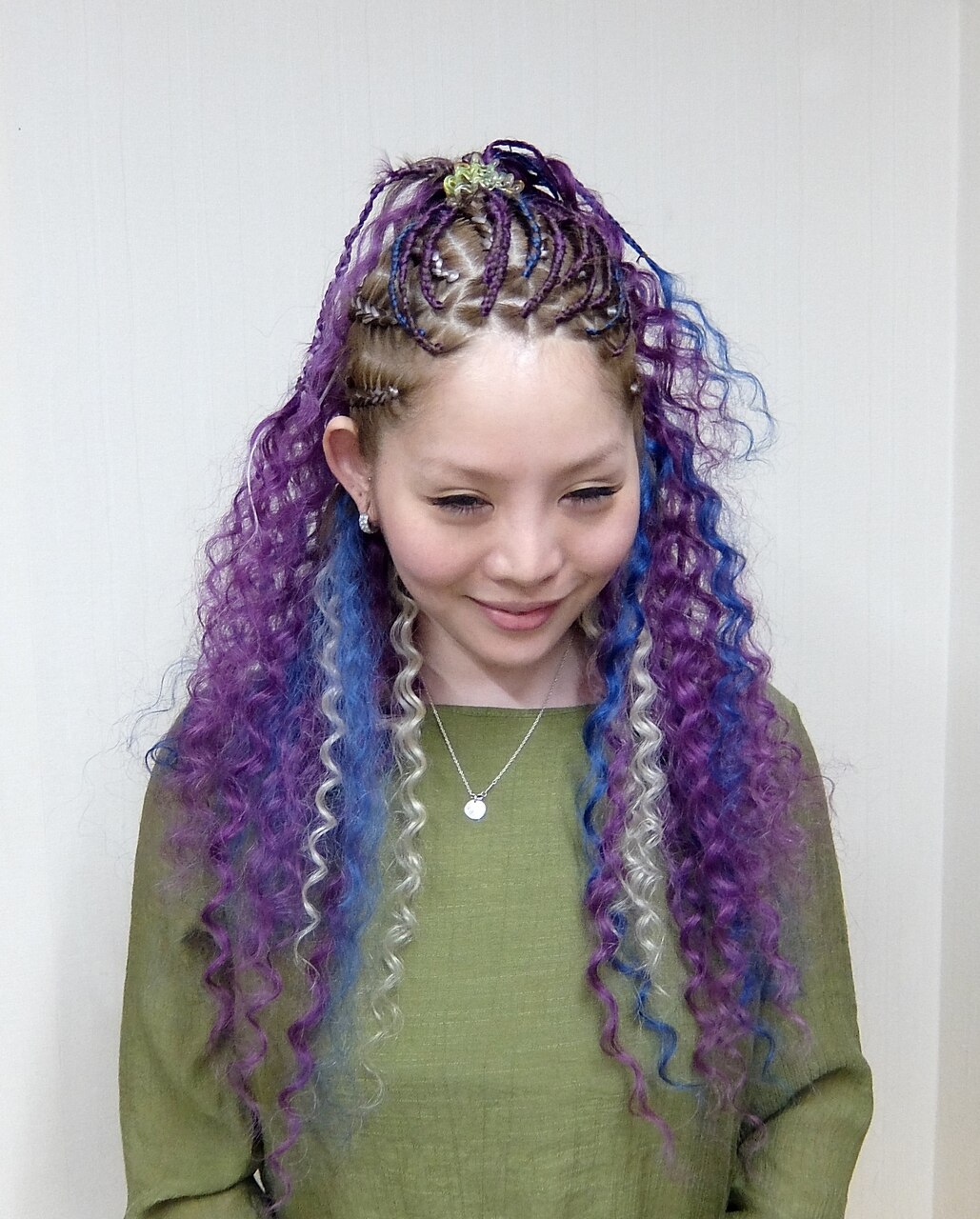 ハイセンス☆マルチ特殊ヘアエクステスタイル：L004688953｜エクステ