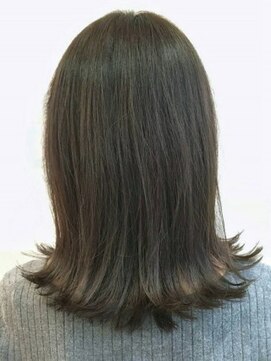 ジェイ エヌ バイ ネオリーブ(J/N by neolive) 【Neoliveeast】外ハネロブ×ラベージュ