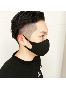 プレミアムバーバー 原宿店(PREMIUM BARBER produce by HIRO GINZA) ツーブロック×パーマ
