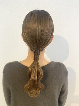 ディティカ サウ(Dityca sow) タイトポニー