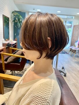 ブロッサム 大塚店(Blossom) 大人可愛い20代30代40代黒髪前下がりショートボブ丸みショート◎