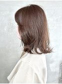 ミディアムボブ_ベージュカラー