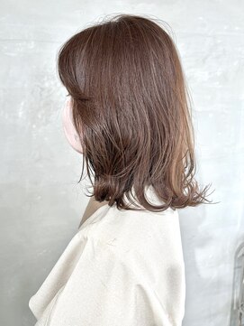 サムシング(Something.) ミディアムボブ_ベージュカラー