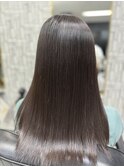 大人可愛い透明感立体感グレージュ×エアストレート