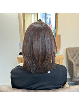 アンクル(ancre) 艶髪ストレート×ミディアムレイヤー×マロンブラウン×髪質改善