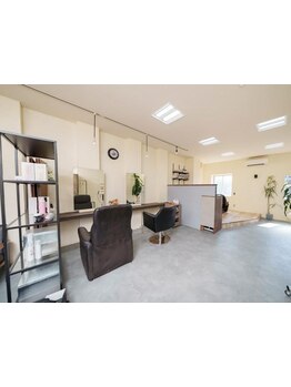 ハリ、コシ、ボリュームなど…大人女性特有のお悩みに寄り添い解決★女性同士だから気軽に話せるのも◎