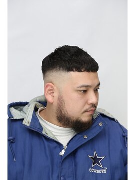カーウォッシュバーバー(CARWASH BARBER) スキンフェードクロップスタイル
