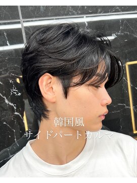 サイン 渋谷(SIGN) メンズセンターパートミディアムカルマパーマボブマッシュ韓国