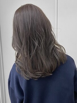 パークレーン アイス イヴェン(park lane ICI yeven) ブリーチなし切りっぱなしボブミディアムレイヤーボブ秋カラーre