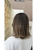 【切りっぱなし×透明感ブラウン】外ハネも内巻きも◎
