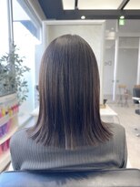 デミヘアー(Demi hair)&nbsp;外ハネ鎖骨ミディアムカット