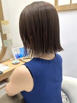 アドラーブル ココロ 新潟(adorable CoCoLo) ★艶感ヘーゼルブラウン×前髪なし大人外はねボブ