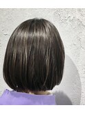 DEMURE コンパクトボブ