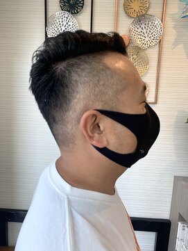 マコ(mako) オールバック横流しスタイル