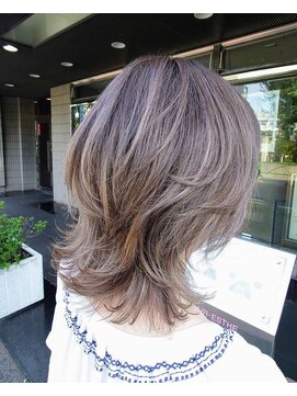 ヘア イノウエ HAIR INOUE くびれミディアムレイヤー