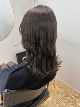 ヒトノワ(Hito.nowa) 暗めでもオシャレなグレーベージュカラー(ブリーチなし)