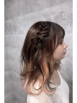 ルイス(L'wis) サイド編み込み×ハートアレンジハートアップ【L'wis乙津】