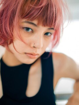 ベンジー 中目黒店(benji) ピンク×マッシュショートボブ ハイトーン2