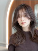 韓国レイヤーくびれハイライトフルバング似合わせカット