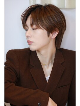 アドール(ADOR) [MIHO*ADOR] ダウンパーマ / マッシュ / 韓国 /もみあげ