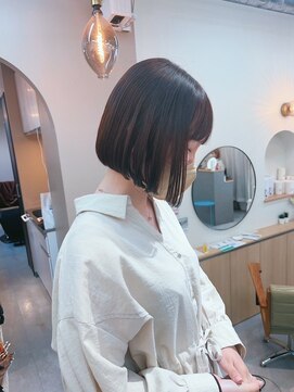 シビバイレボ(CIBI by revo) 地毛風カラー/ナチュラルレイヤーカット/ショートボブ[船橋]