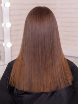 リトルミーヘアー(little me hair)の写真/一人ひとりの髪のお悩みに合わせて選べるトリートメントが人気☆髪の芯から潤いを与え、艶のある仕上がり♪