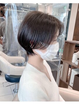 アッシュ 横浜西口店(Ash) 耳掛けハンサムショート