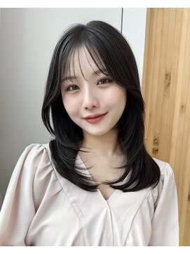 アフロート ディル(AFLOAT D'L) ☆ダークアッシュが可愛い大人気のミディアムレイヤーカット◎