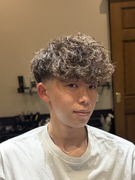 ドゥーエン 花園店(DoEN) スペインカール