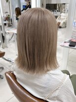 ジーナ 渋谷駅前(Zina) ミルクティーベージュ