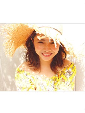 バルバオ サロンドベレーザ 大須(BALBAO salon de belleza) 【外ハネ】ウェーブミディ