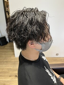 エヌプラス(N+) 波巻きツイストスパイラル刈り上げセンターパートサーフカール