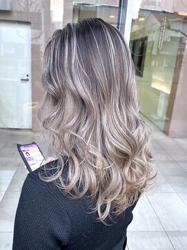 ボイスヘア(voice hair) LA外国人風バレイヤージュ