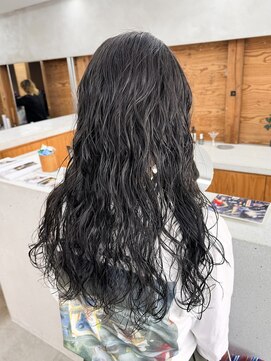 トゥコ(tuco) ロングパーマ　パーマロング　スパイラルパーマ　ウェーブ