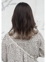 エル(elu)&nbsp;毛先カラー