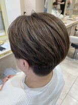 アッシュ 仙川店(Ash) ハイライトカラー30代40代50代丸みショートくびれショートボブ