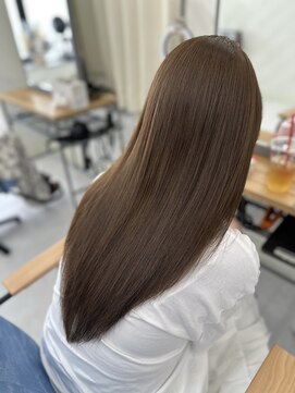 エミン(emyn) ナチュラルベージュ【美髪革命】艶髪/髪質改善/縮毛矯正/代々木